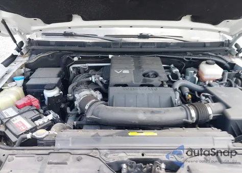 2022 Nissan Frontier King Cab S 4X4 z USA, uszkodzony, nr VIN 1N6ED1CM6NN617859